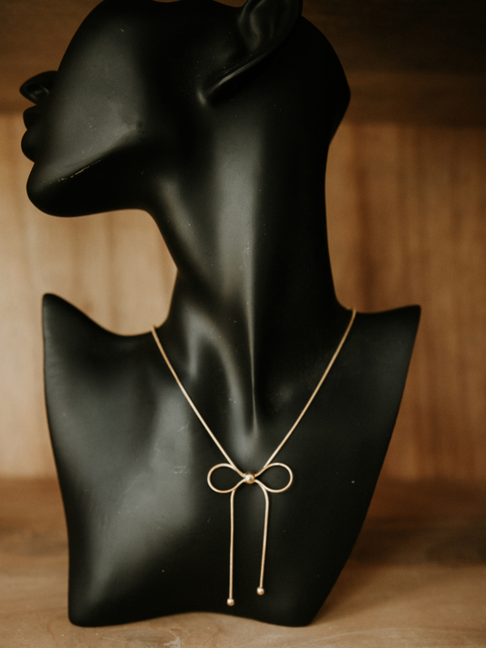 Bow Necklace (18k Gold)