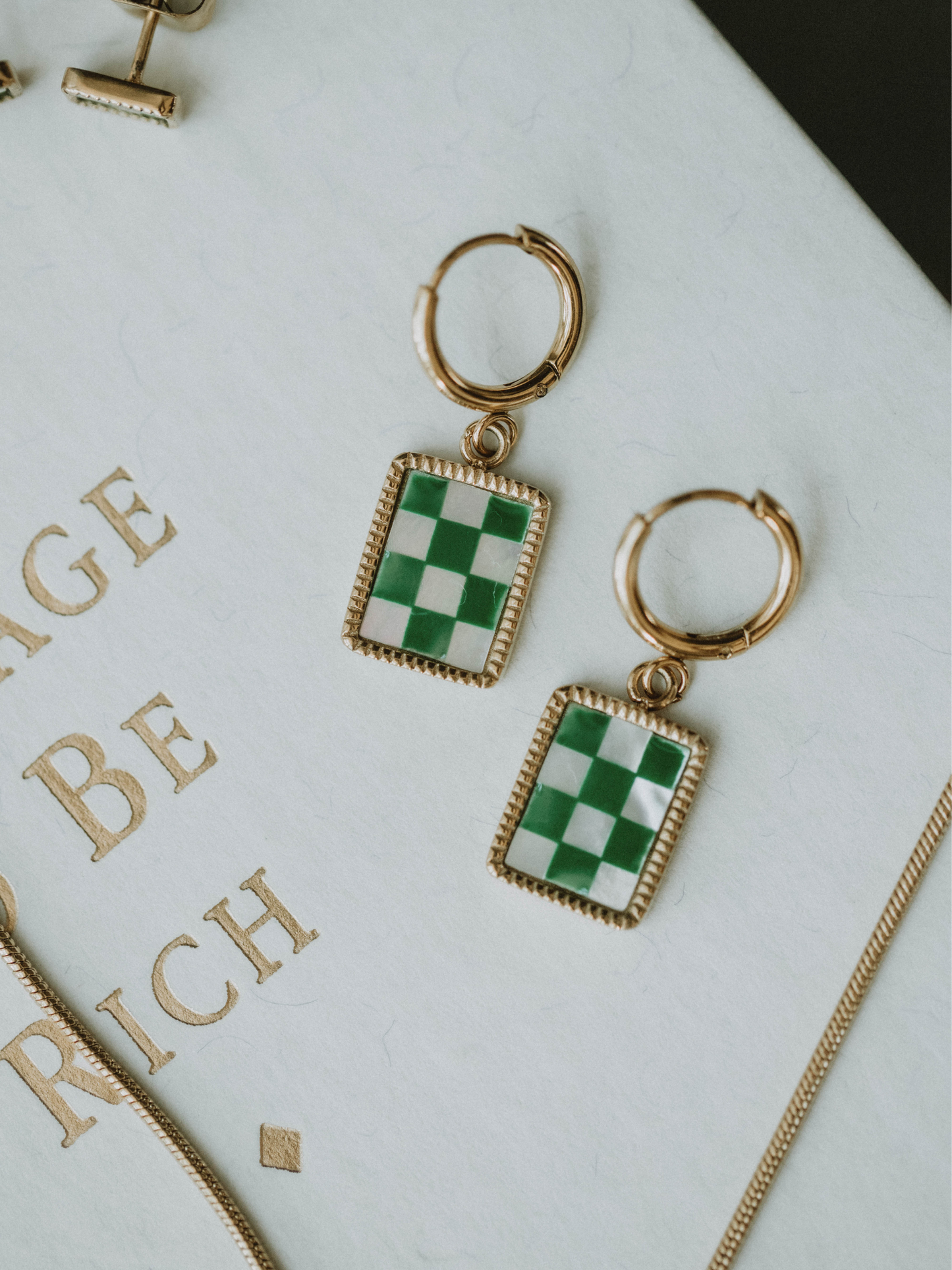 Green Checkered Hoops Earrings (18k gold)