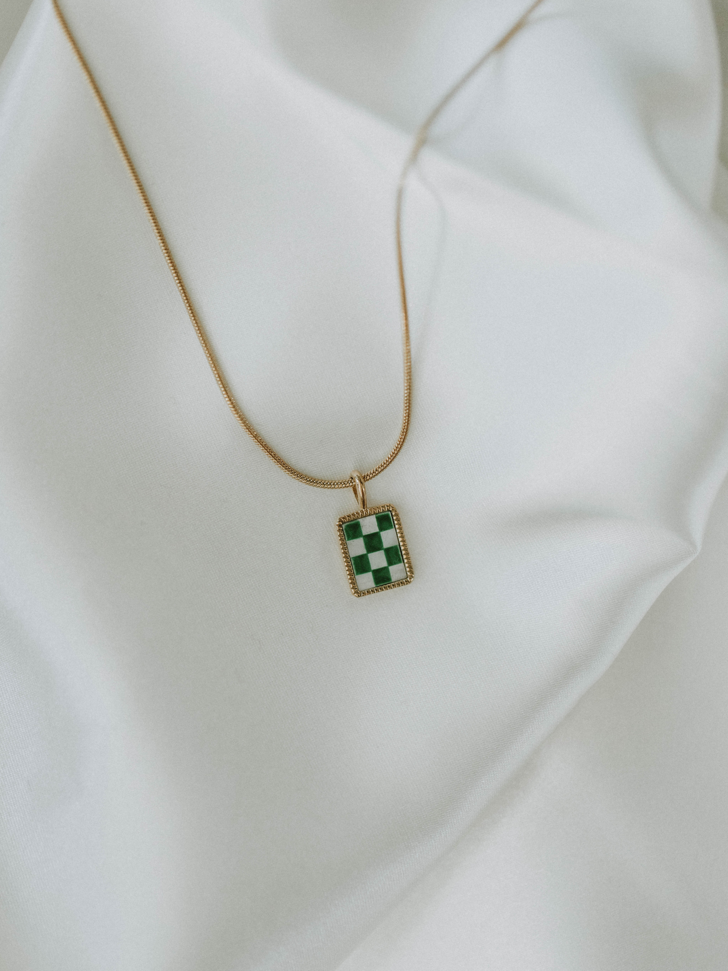 Green Checkered Necklace (18k gold)