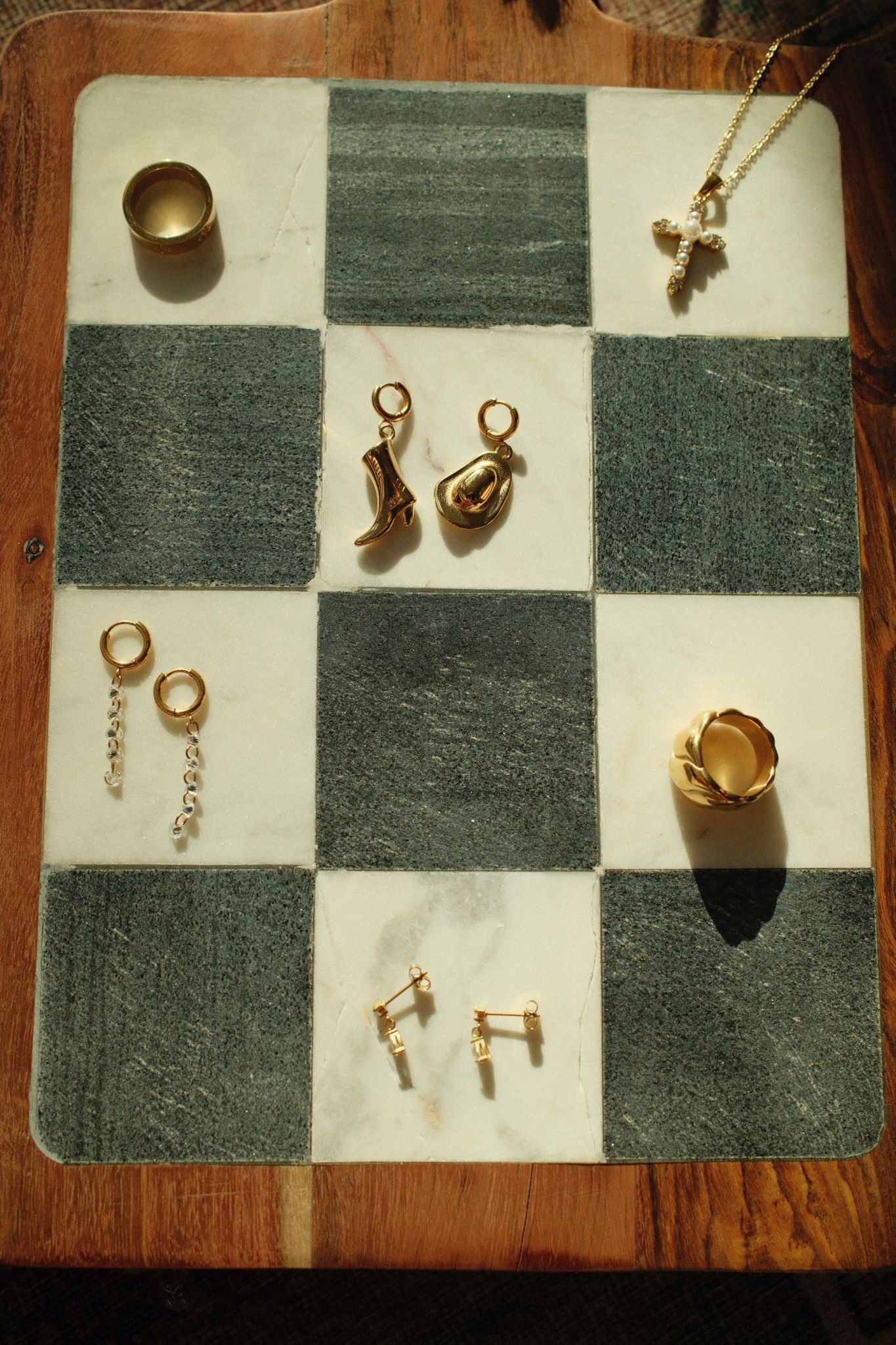 Save Those Tears Earrings (18k gold)