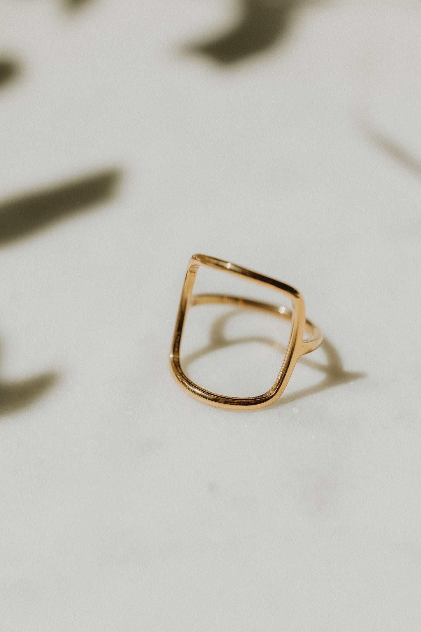 “O” She cute ring (18k gold)