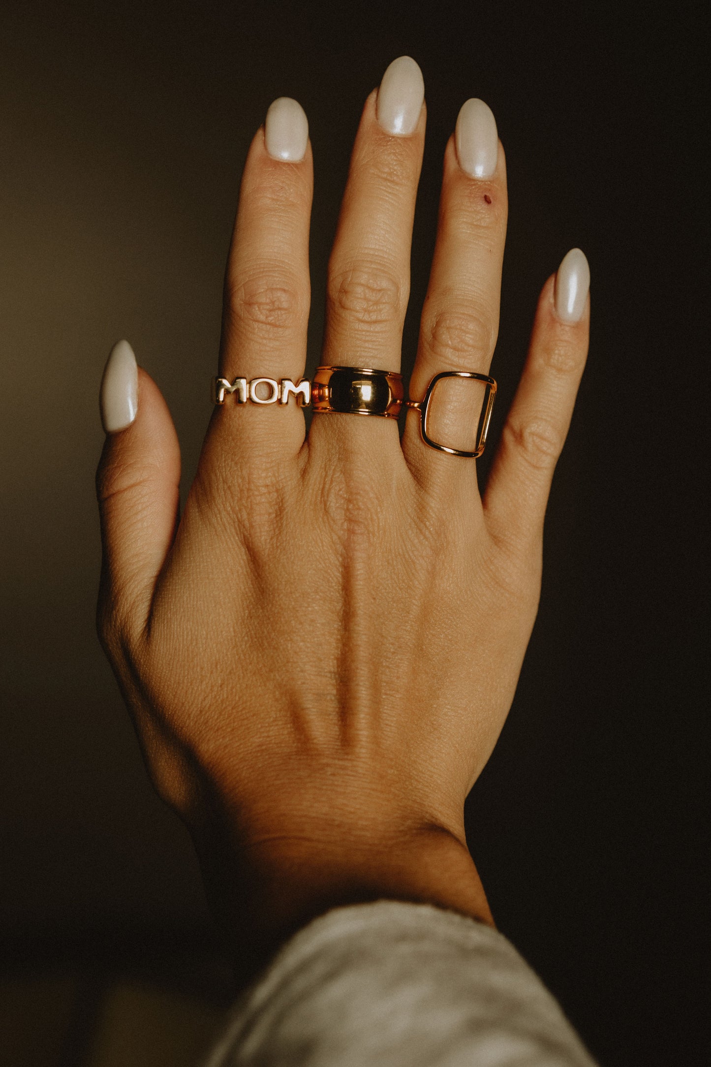 Mom ring (18k gold)