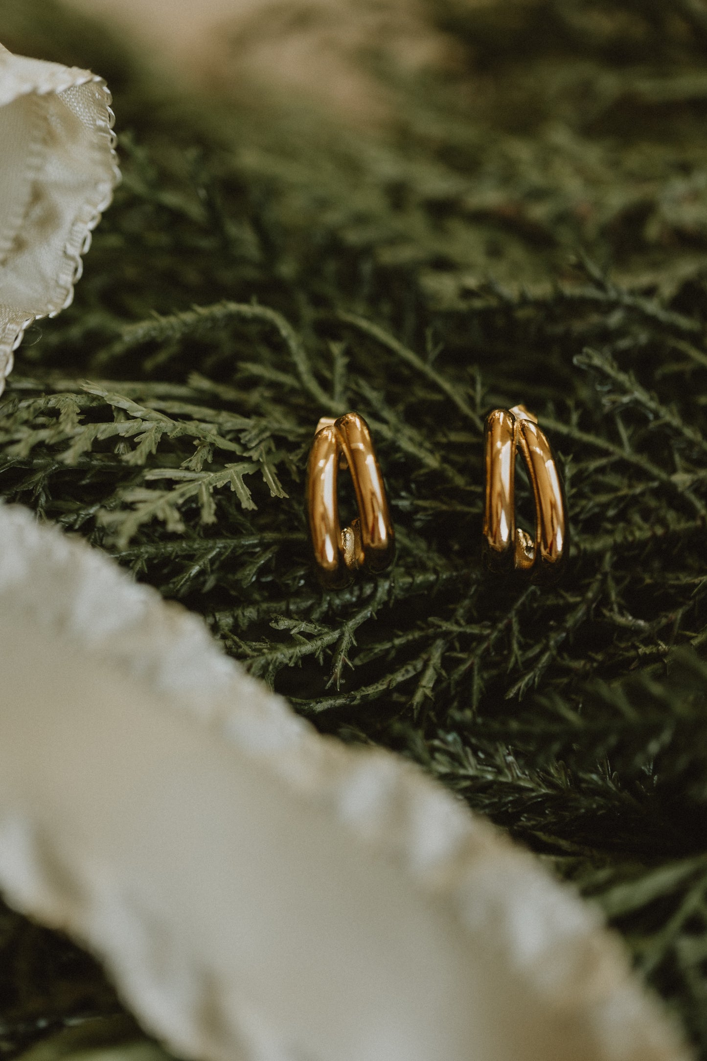 Go Bananas Earrings (18k gold)