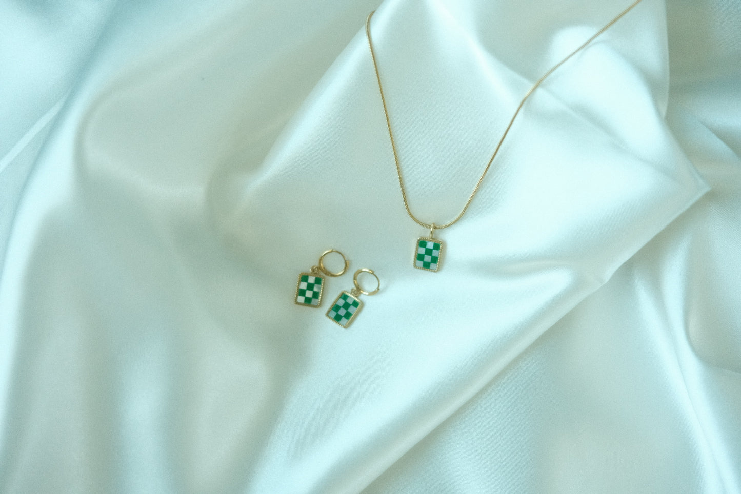 Green Checkered Hoops Earrings (18k gold)